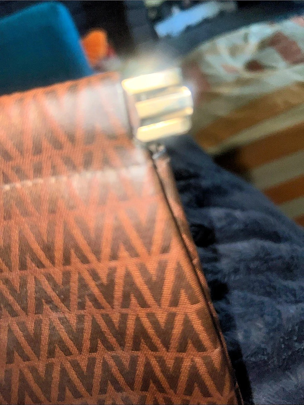 Mario Valentino Geometric Brown Clutch - Picture 9 of 11